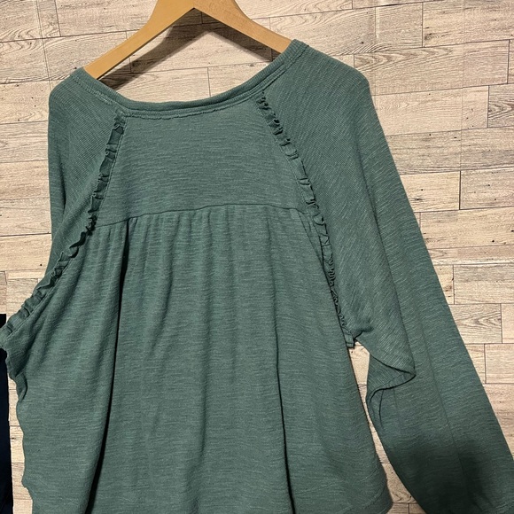 Anthropologie Pilcro Women’s xl Teal Long Sleeve top with ruffle trim - Picture 3 of 7